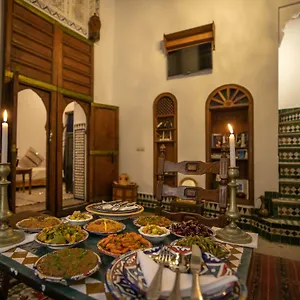 Dar Authentic - Familly Hosting Bed and breakfast Fez